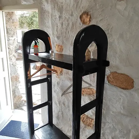 Artemis Authentic Mykonian Stone House Near Plage de Super Paradise