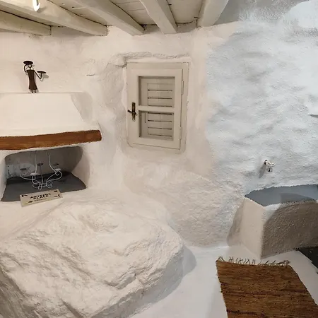 Lodge Artemis Authentic Mykonian Stone House Near *