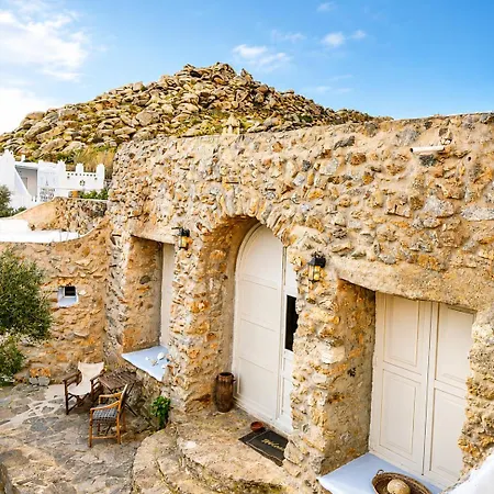 Artemis Authentic Mykonian Stone House Near Jaktstuga