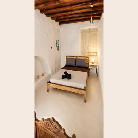 Chata Artemis Authentic Mykonian Stone House Near Super Paradise Beach (Mykonos)
