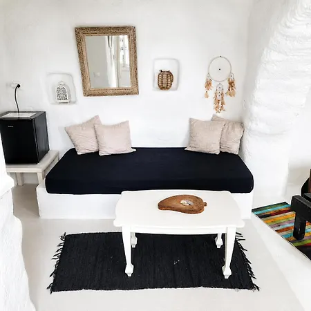 Artemis Authentic Mykonian Stone House Near * Super Paradise Beach (Mykonos)