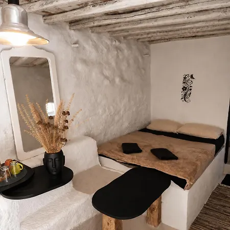 Jaktstuga Artemis Authentic Mykonian Stone House Near *