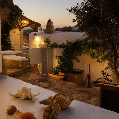 Artemis Authentic Mykonian Stone House Near * Super Paradise Beach (Mykonos)
