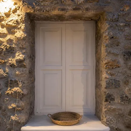 Jaktstuga Artemis Authentic Mykonian Stone House Near Super Paradise Beach (Mykonos)