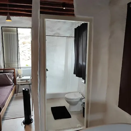 Artemis Super Paradise Beach (Mykonos)